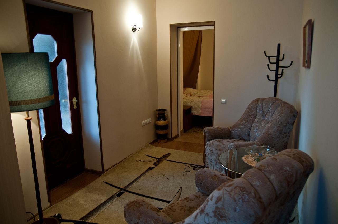 Casanova Inn - Boutique Hotel Дилиян Екстериор снимка