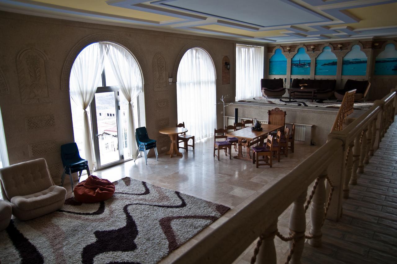 Casanova Inn - Boutique Hotel Дилиян Стая снимка