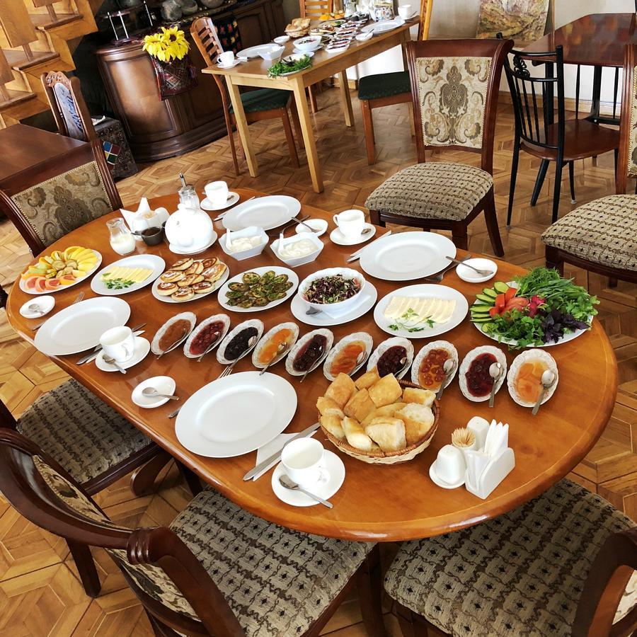 Casanova Inn - Boutique Hotel Дилиян Екстериор снимка