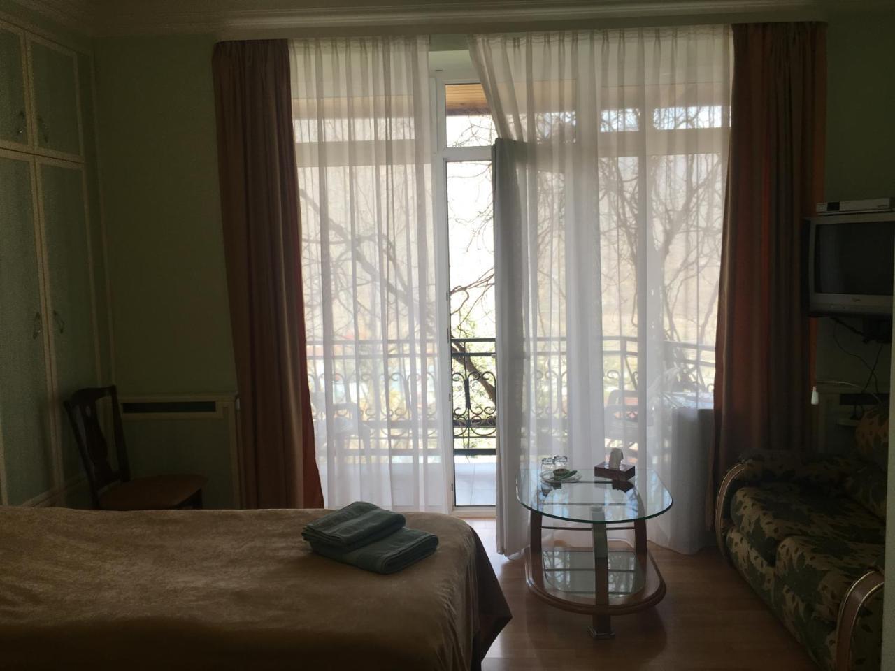 Casanova Inn - Boutique Hotel Дилиян Екстериор снимка